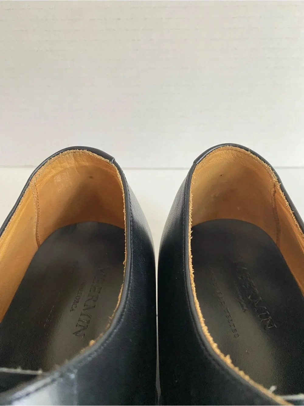 Meermin Classic Black Leather Cap Toe Oxfords Men’s 7 Women’s 9